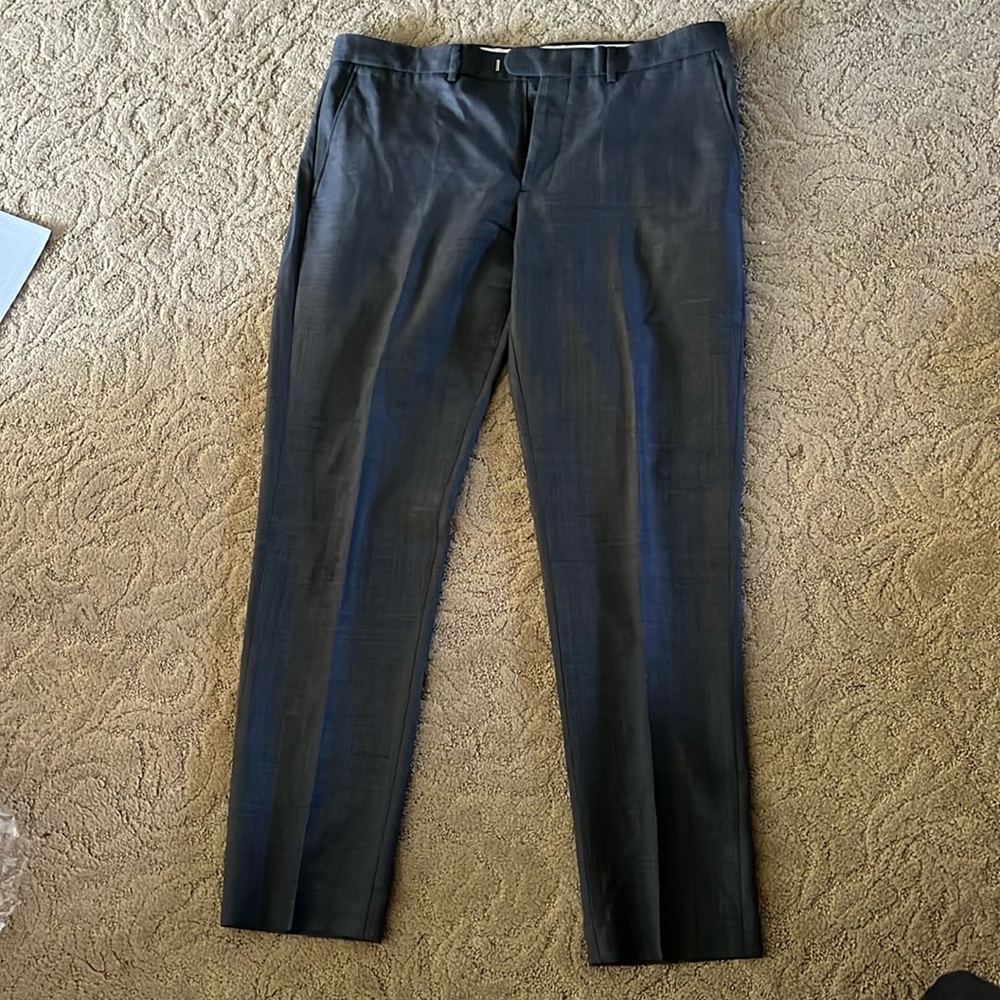 Jcrew Bowery pant in slim fit. 34x30